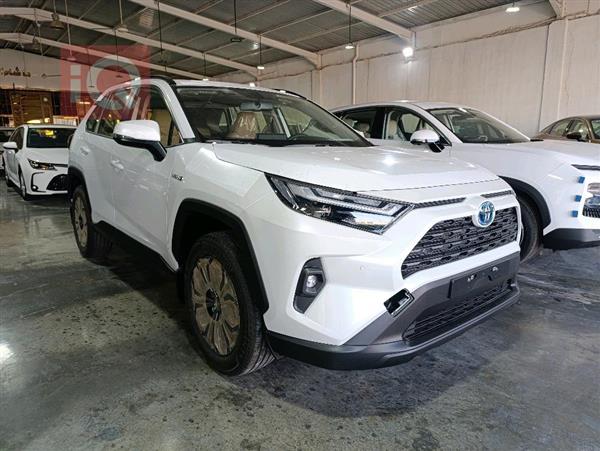 Toyota for sale in Iraq